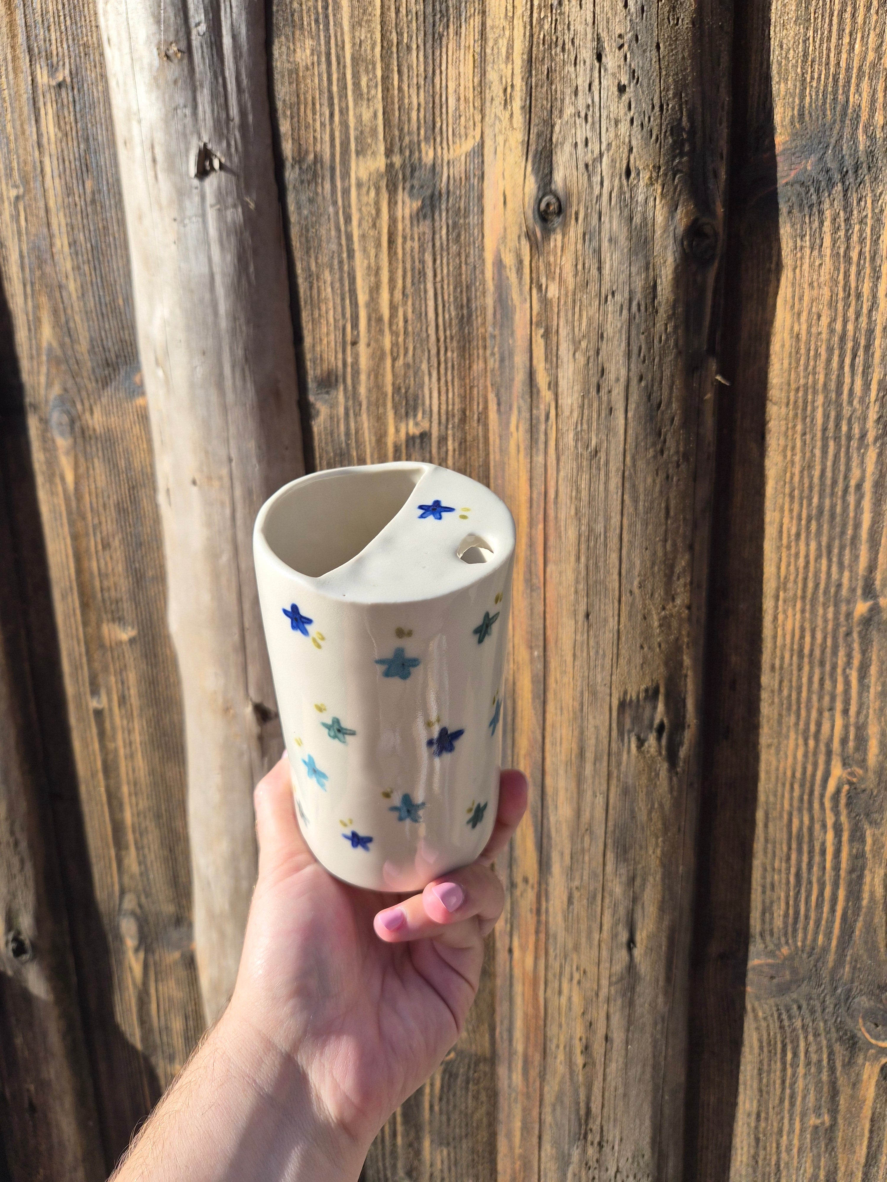 Travel cup unique